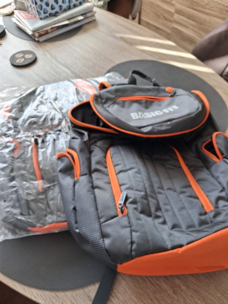 Nieuwe Basic-Fit rugzak met oranje accenten, Overige merken, Minder dan 30 cm, 25 tot 40 cm, Nieuw
