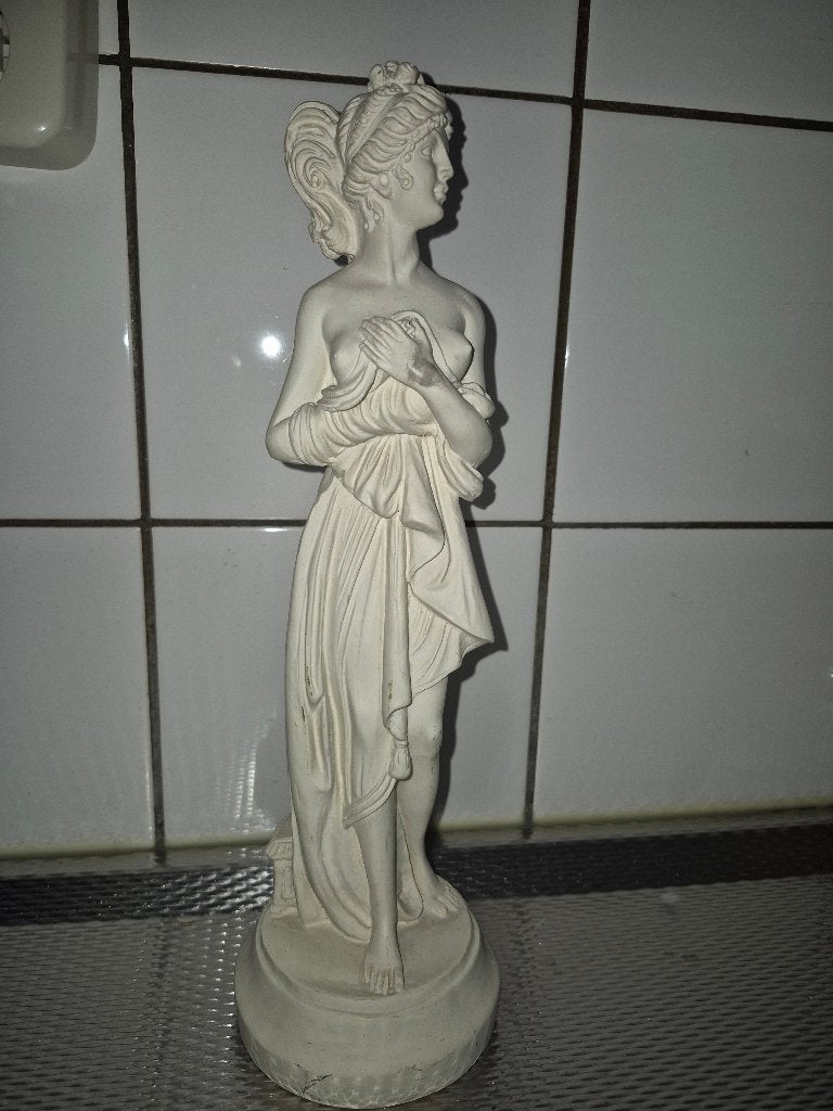 Klassiek beeldje van een Griekse godin, Ophalen of Verzenden, Gebruikt, Mens