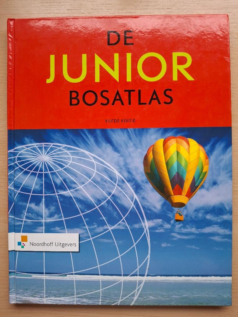 Junior Bosatlas, 5e druk uit 2008, z.g.a.n., Boeken, Atlassen en Landkaarten, Bosatlas, 2000 tot heden, Ophalen of Verzenden, Zo goed als nieuw