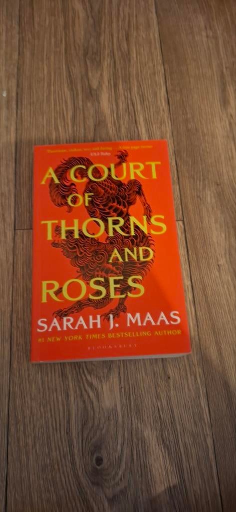A Court of Thorns and Roses - Sarah J. Maas, Boeken, Fantasy, Ophalen of Verzenden, Zo goed als nieuw, Sarah J. Maas