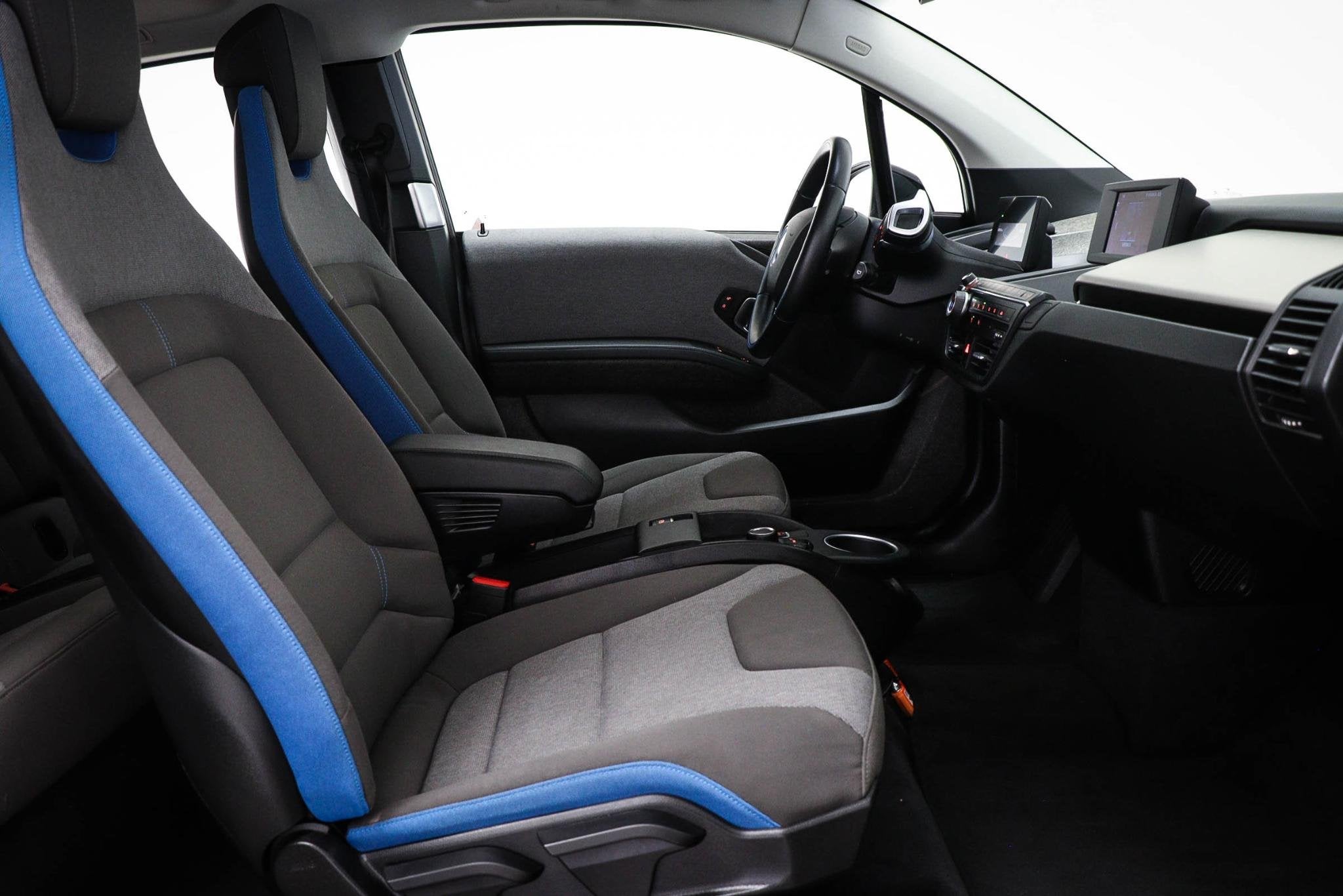 BMW i3 Basis 120Ah 42 kWh | SOH 91% | LED | AIRCO | 19", Automaat, Gebruikt, Huisgarantie, Met garantie (alle)