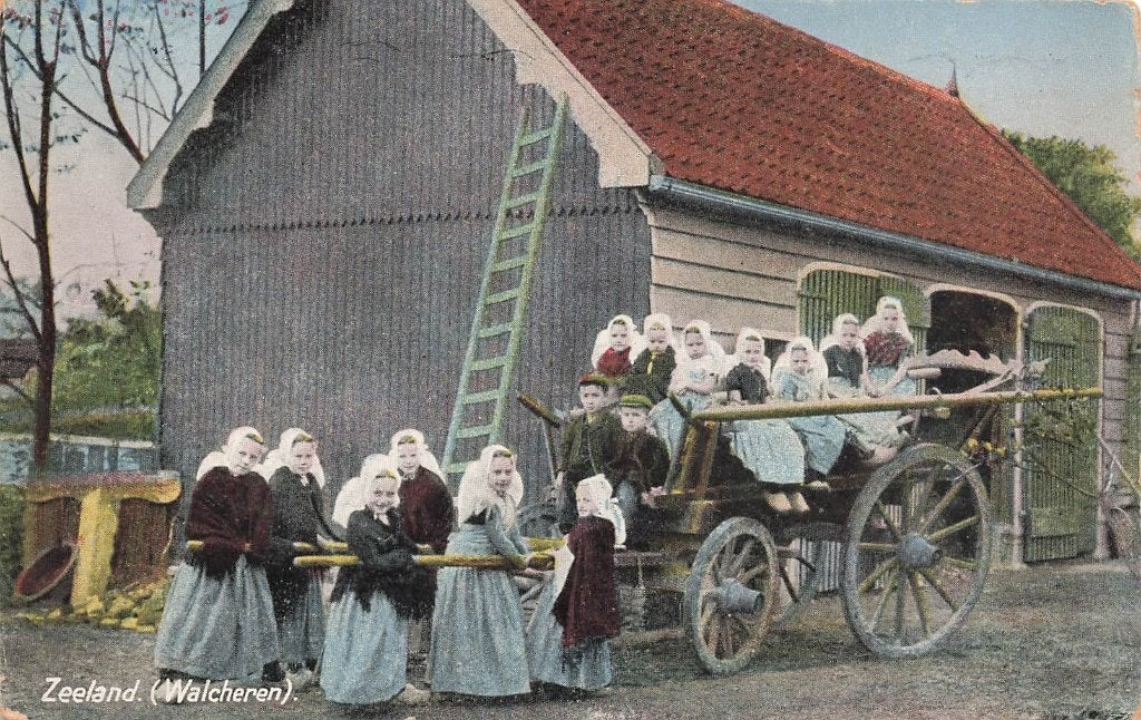 Zeeland, Walcheren, Klederdracht, Ophalen of Verzenden, 1920 tot 1940, Gelopen, Zeeland