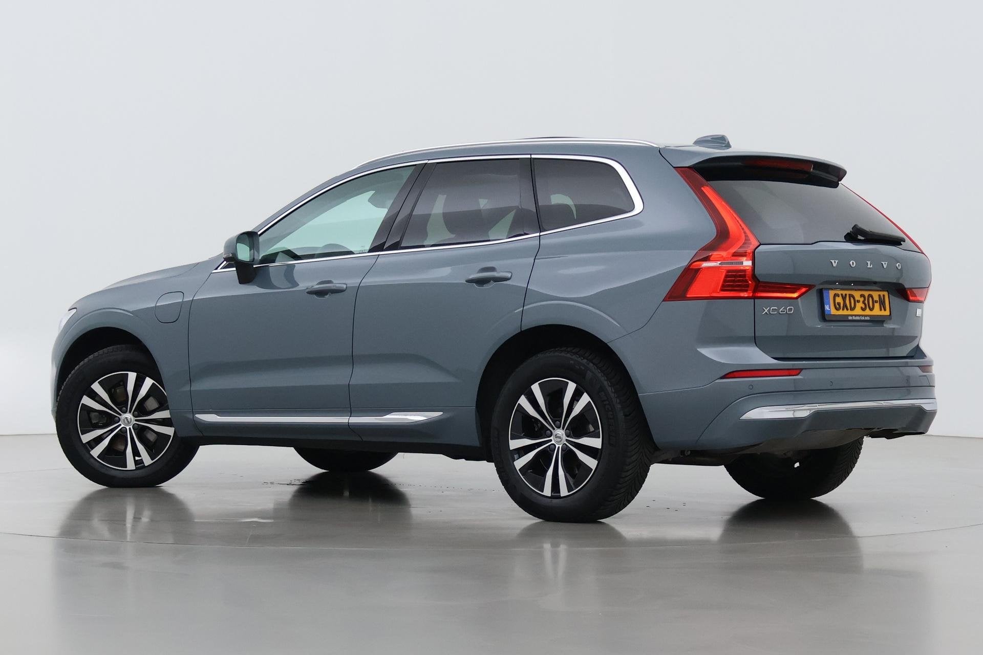 Volvo XC60 T6 Core Bright | Panoramadak | BLIS | Leder | Key, Stof, Gebruikt, Euro 6, 4 cilinders