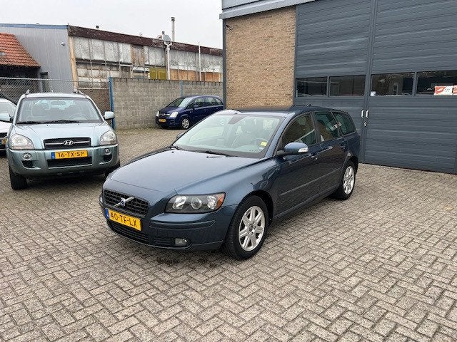 Volvo V50 2.4 D5 Edition-1//Nieuwe Apk, Auto's, Gebruikt, Zwart, Blauw, Diesel