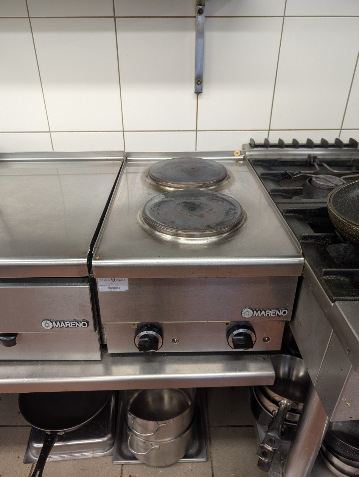 Mareno bakplaat en 2 pits doorkookplaat, Zakelijke goederen, Horeca | Keukenapparatuur, Ophalen, Fornuis, Frituur en Grillen