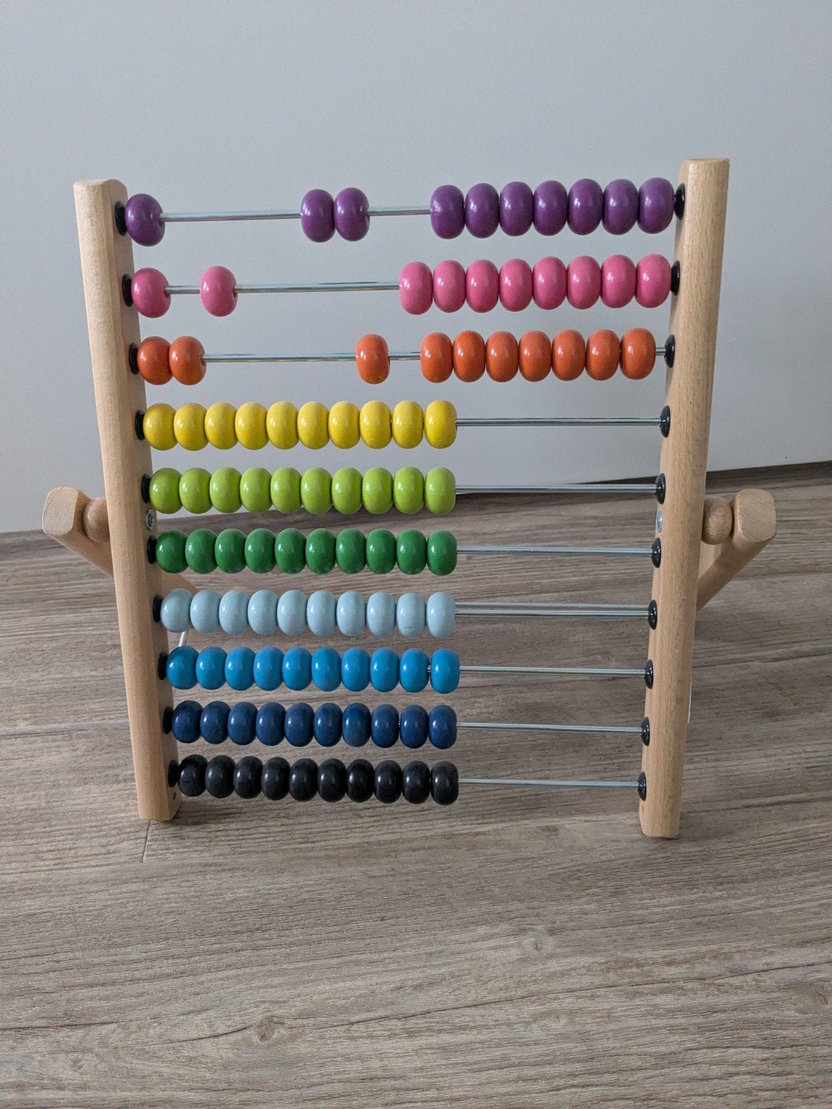 Houten telraam met kleurrijke kralen. UNDERHÅLLA Ikea, Ophalen of Verzenden, Zo goed als nieuw, Overige typen