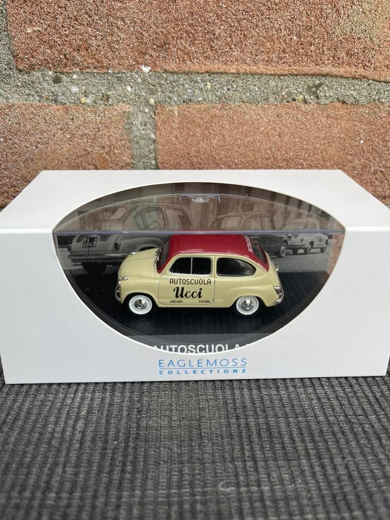 1:43? Eaglemoss Fiat 500 Autoscua ucci 1955, Hobby en Vrije tijd, Ophalen of Verzenden, Zo goed als nieuw, Auto, Overige merken