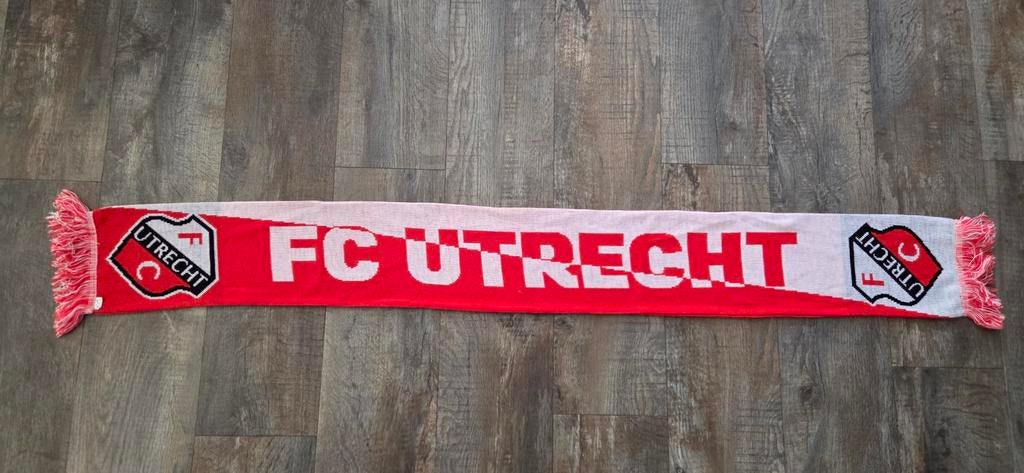 Sjaal FC Utrecht, Ophalen of Verzenden, Zo goed als nieuw, F.C. Utrecht, Vaantje of Sjaal