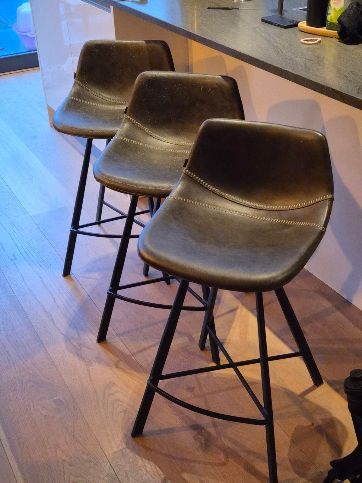 3 Goossens barkrukken in Dutchbone stijl - 65 cm hoog, Huis en Inrichting, Ophalen, Gebruikt, Met voetsteun, 60 tot 90 cm