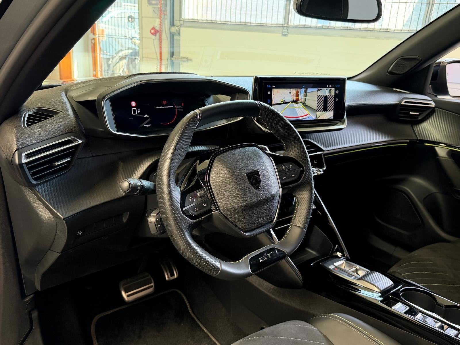 Peugeot 2008 1.2 Hybrid 145 GT Automaat, 1 Jaar Bovag Garant, 1199 cc, Bedrijf, Nieuw, Hybride Elektrisch/Benzine