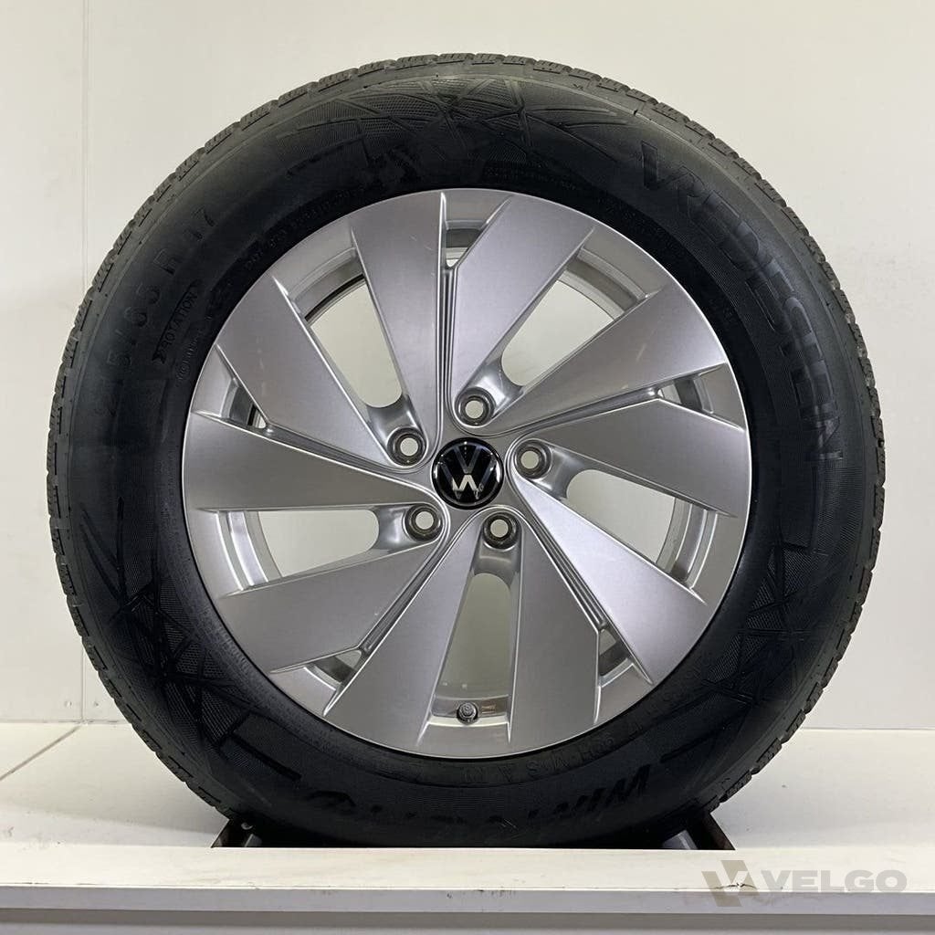 VOLKSWAGEN TIGUAN TAYRON VELGEN SET WINTERBANDEN 17 INCH, Gebruikt, Banden en Velgen, Info@velgo.nl, Velgo