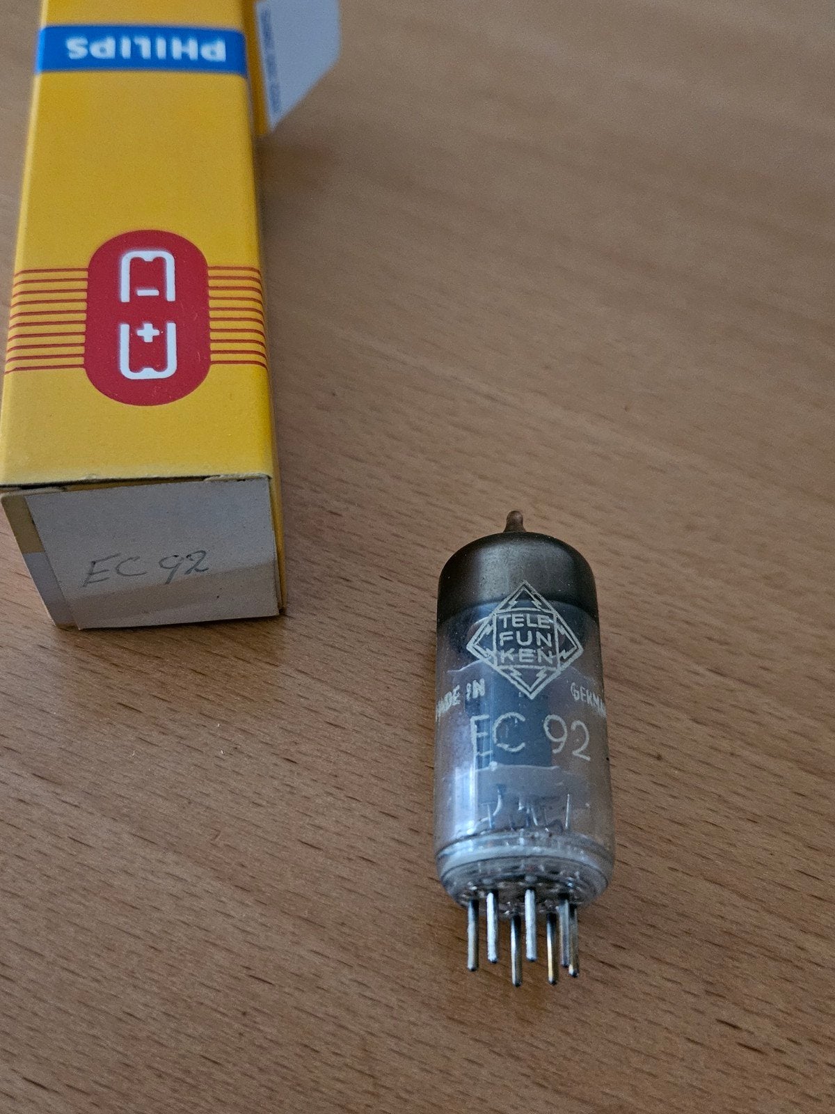 Telefunken EC92 buis - Onbekende werking, Antiek en Kunst, Ophalen of Verzenden