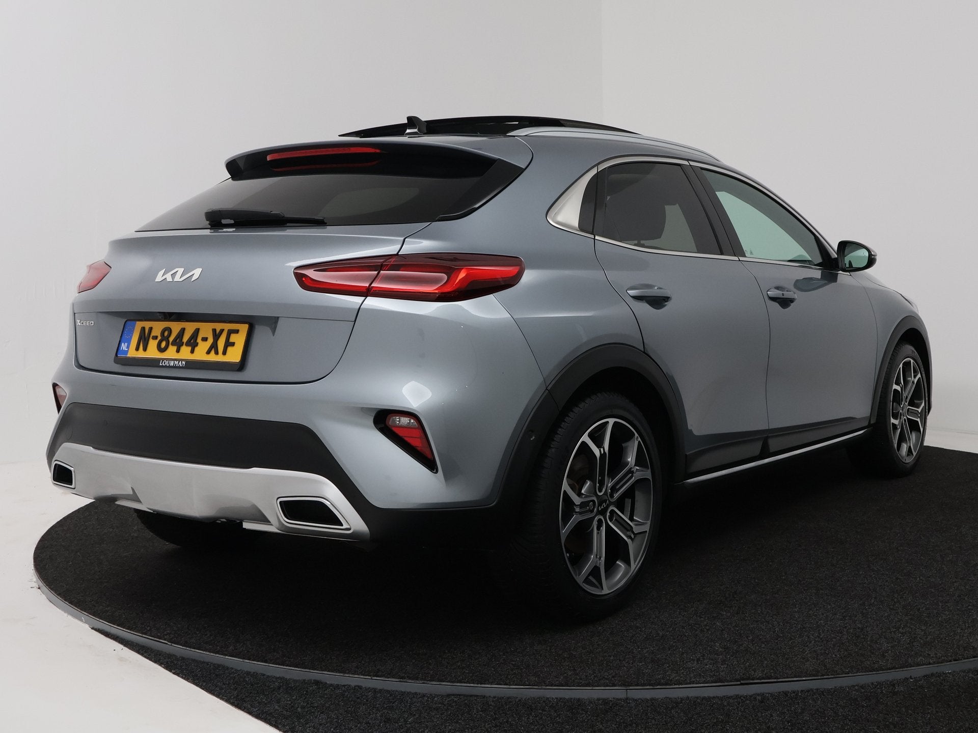 Kia Xceed 1.5 T-GDI MHEV ExecutiveLine | Leder | Trekhaak |, Auto's, Voorwielaandrijving, Gebruikt, 4 cilinders, Bedrijf