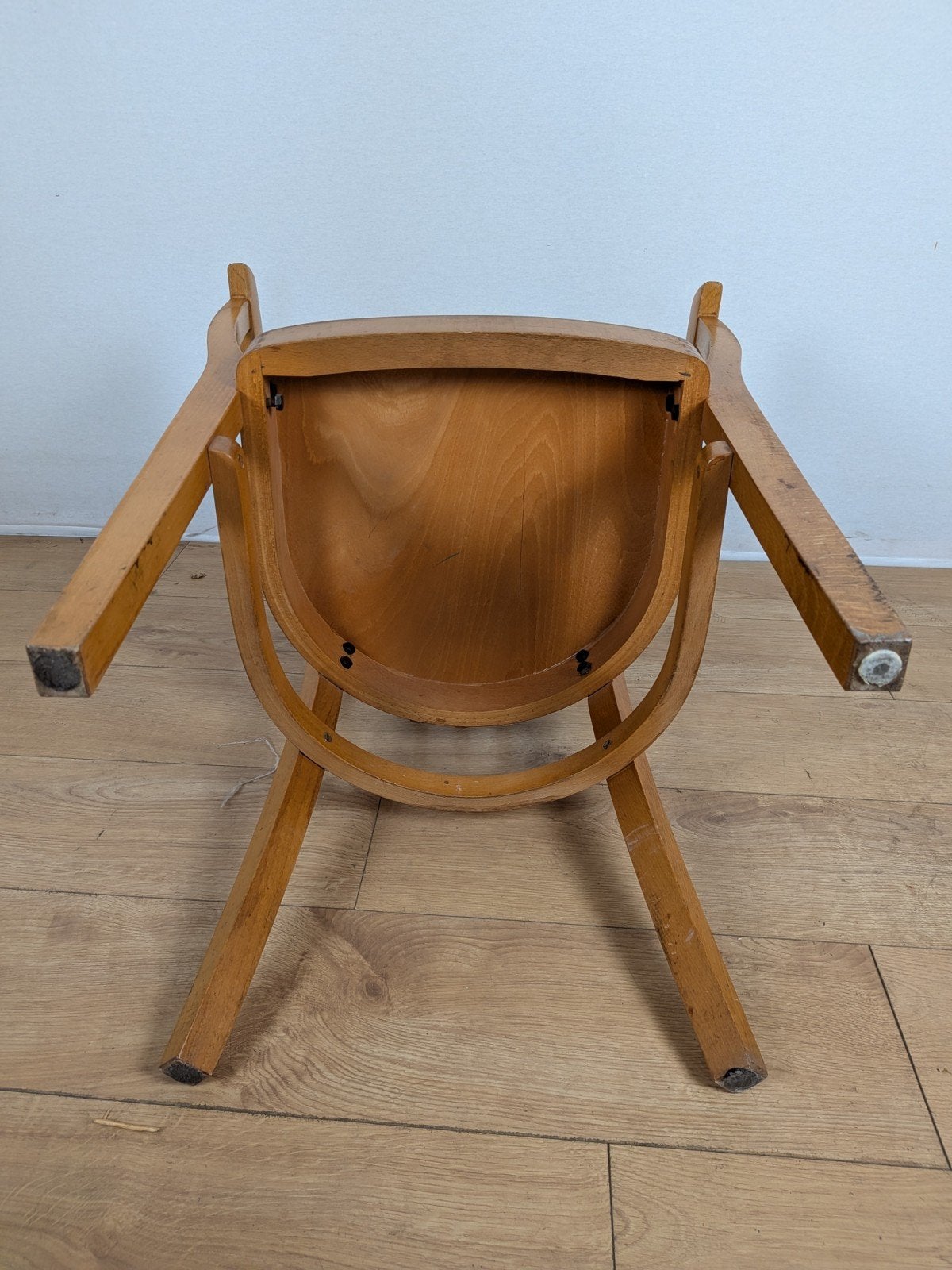 Vintage Houten Armstoel – Thonet Stijl – Massief Beuken, Ophalen of Verzenden