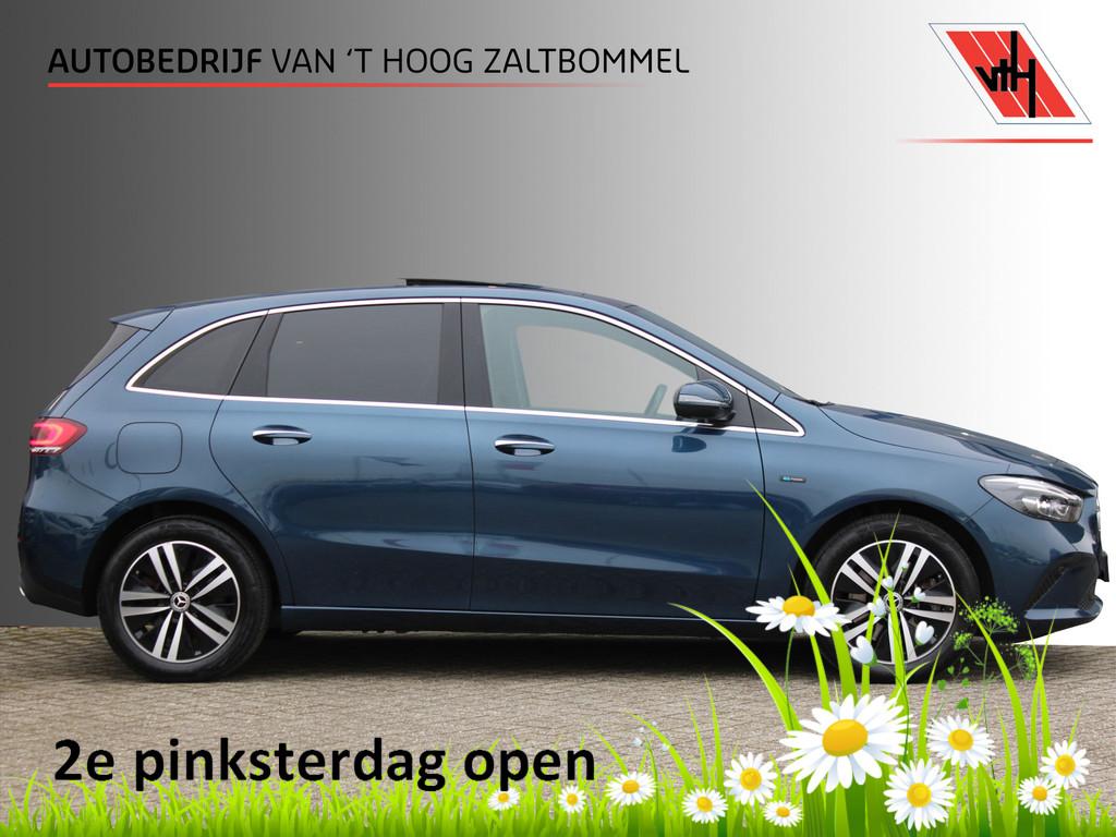 Mercedes-Benz B-Klasse 250e Premium Plus PANORAMADAK LEDER M, Auto's, Mercedes-Benz, Gebruikt, Blauw, Bedrijf, 1600 kg