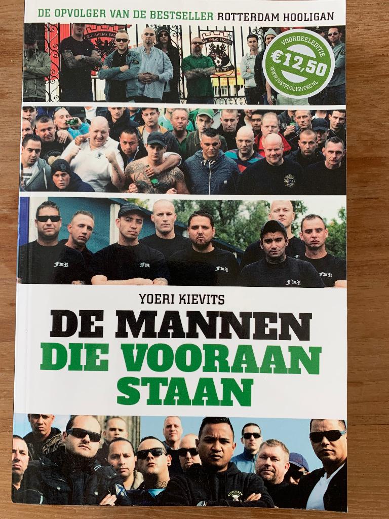 De mannen die vooraan staan, Ophalen of Verzenden, Gelezen, Balsport