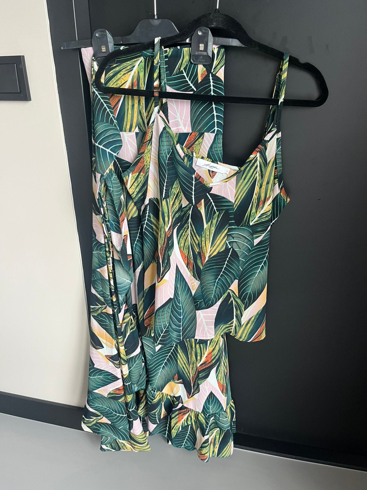 Ambika set maxirok & top met blad design 38/40, Kleding | Dames, Jumpsuits, Ophalen of Verzenden, Zo goed als nieuw, Maat 38/40 (M)