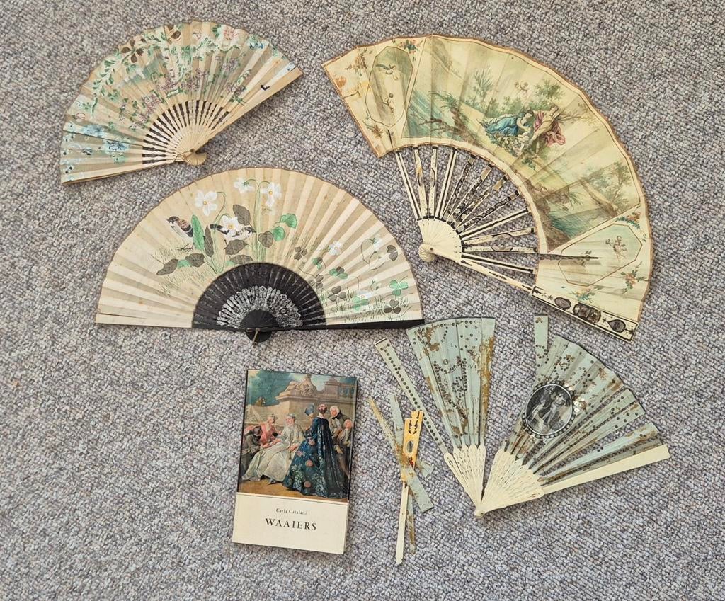 Collectie Antieke Waaiers met Boek, Ophalen of Verzenden