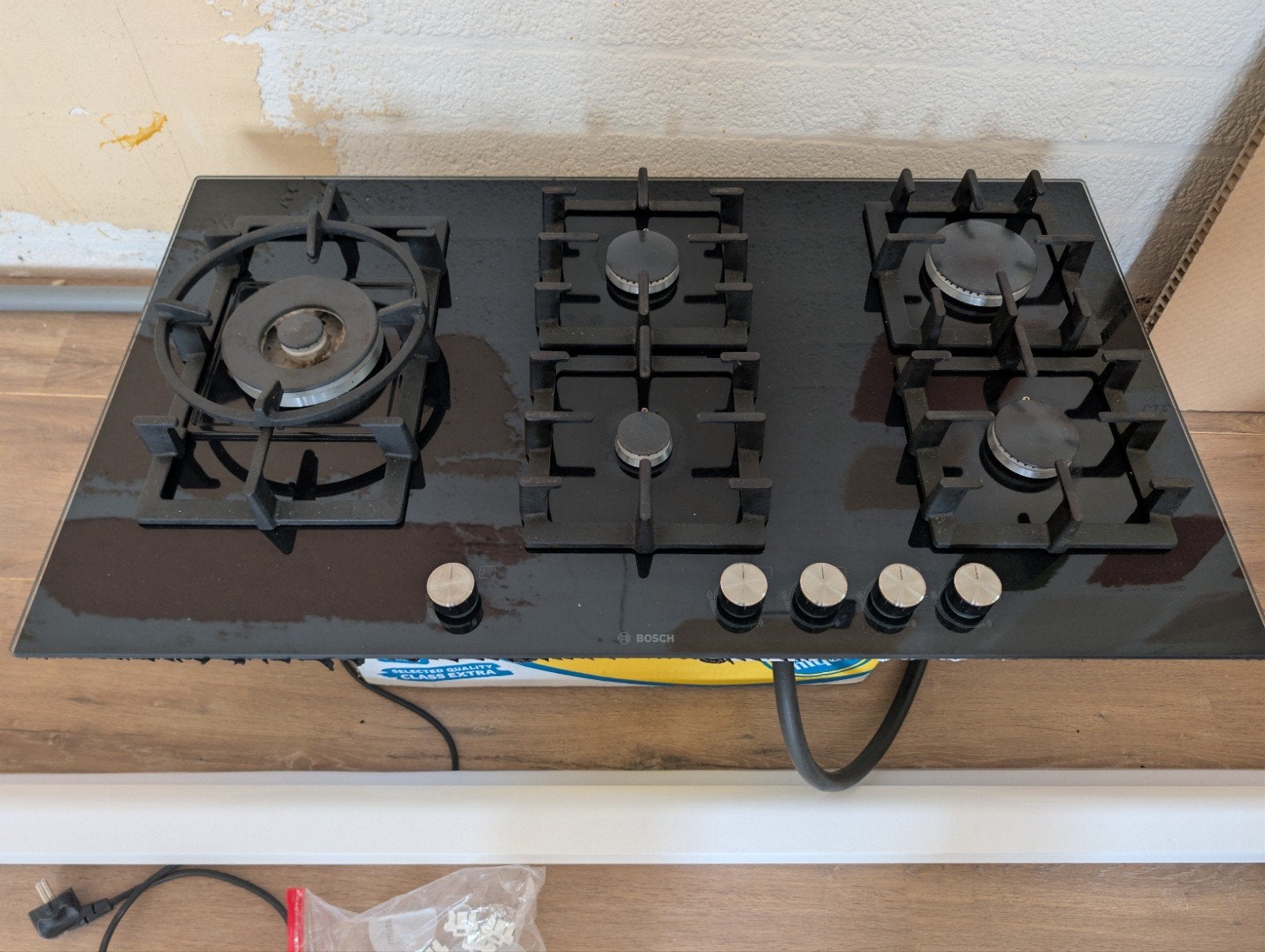 Bosch 5-pits gasfornuis - Zwart glas - 90 cm, Ophalen, Gebruikt, Inbouw, Gas
