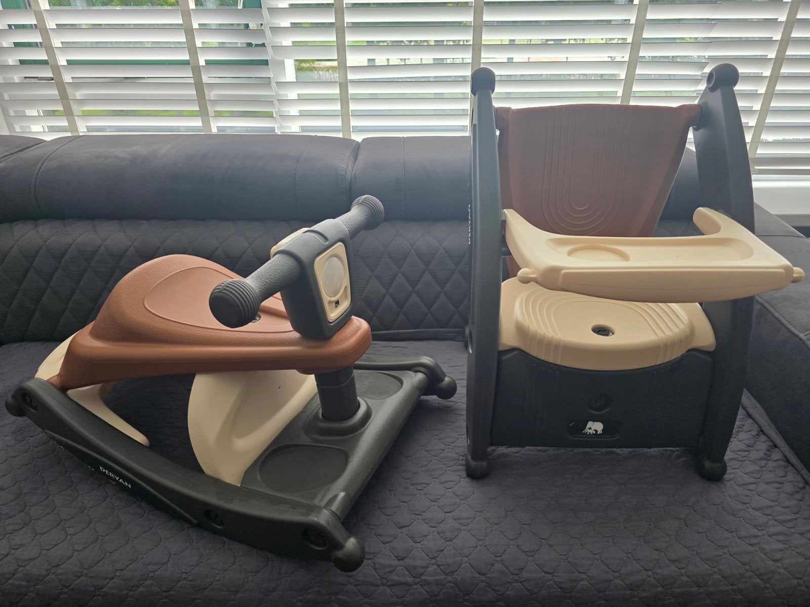 2-in-1 Schommelstoel en Kinderstoel (2 stuks), Kinderen en Baby's, Ophalen