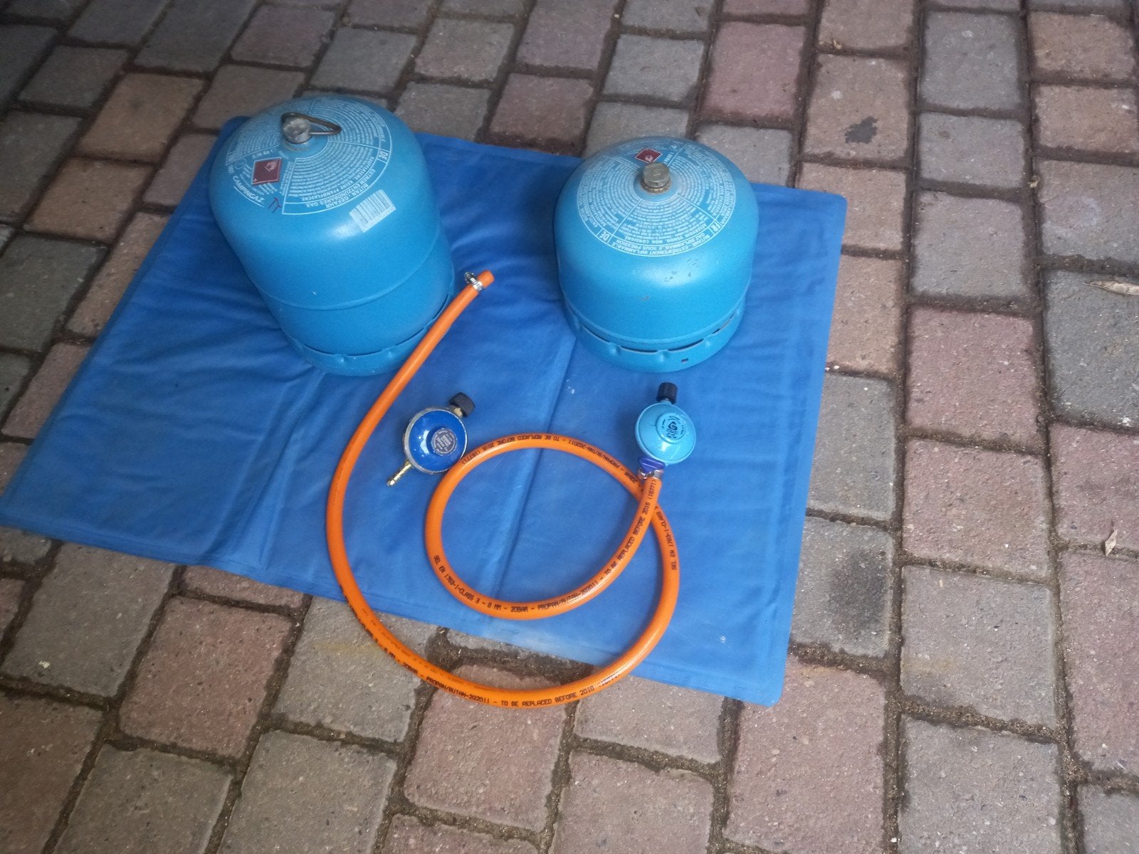 Campingaz gasflessen met drukregelaars en slang, Caravans en Kamperen, Kampeeraccessoires, Ophalen, Gebruikt