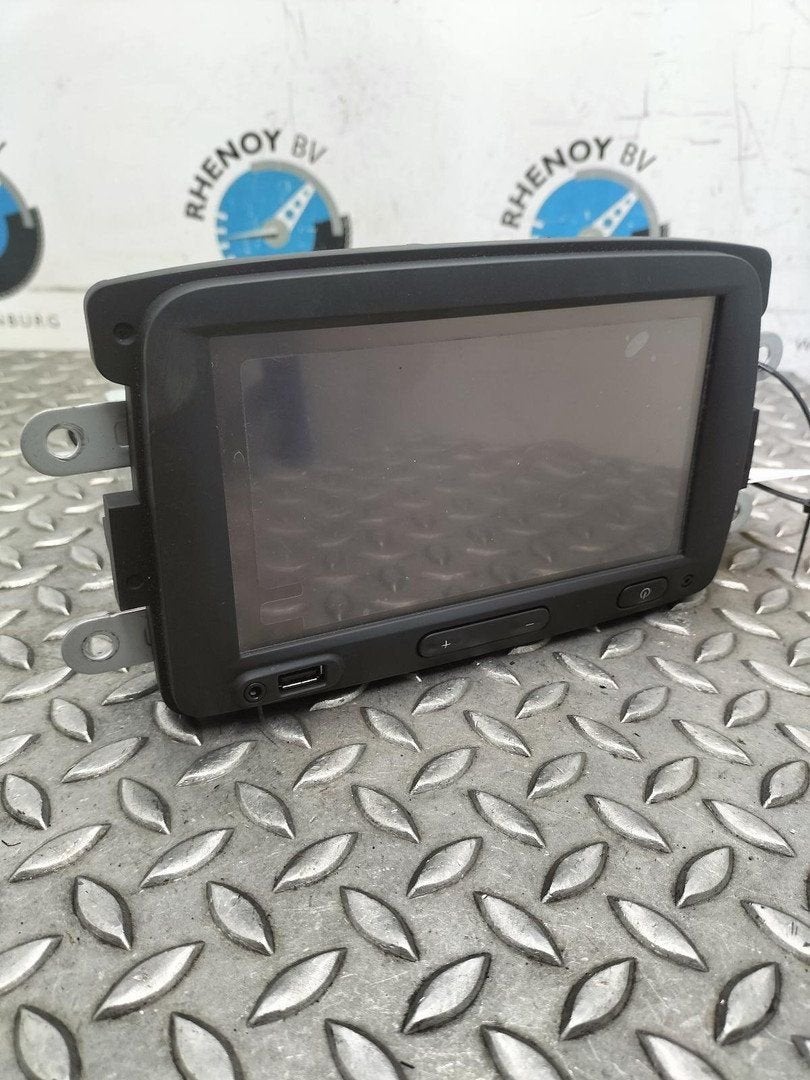 RENAULT TRAFIC F82  NAVIGATIE 281150494R 2016, Ophalen of Verzenden, Gebruikt, Stiba lid