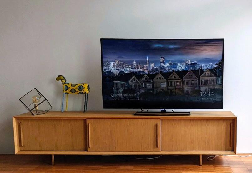TV-meubel van eikenhout - merk Furnified - 220cm, Ophalen, Eikenhout, Zo goed als nieuw, 200 cm of meer