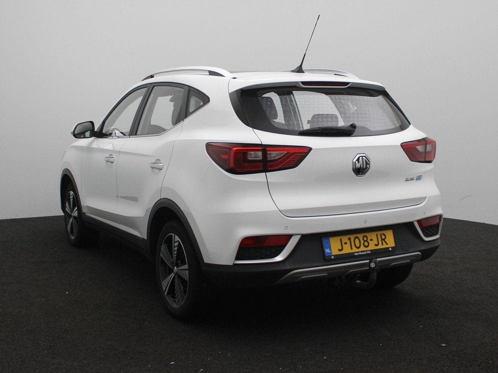 MG ZS EV Luxury 45 kWh | Panoramadak | Leder | Trekhaak | Ca, Auto's, MG, Gebruikt, 143 pk, ZS, 1507 kg