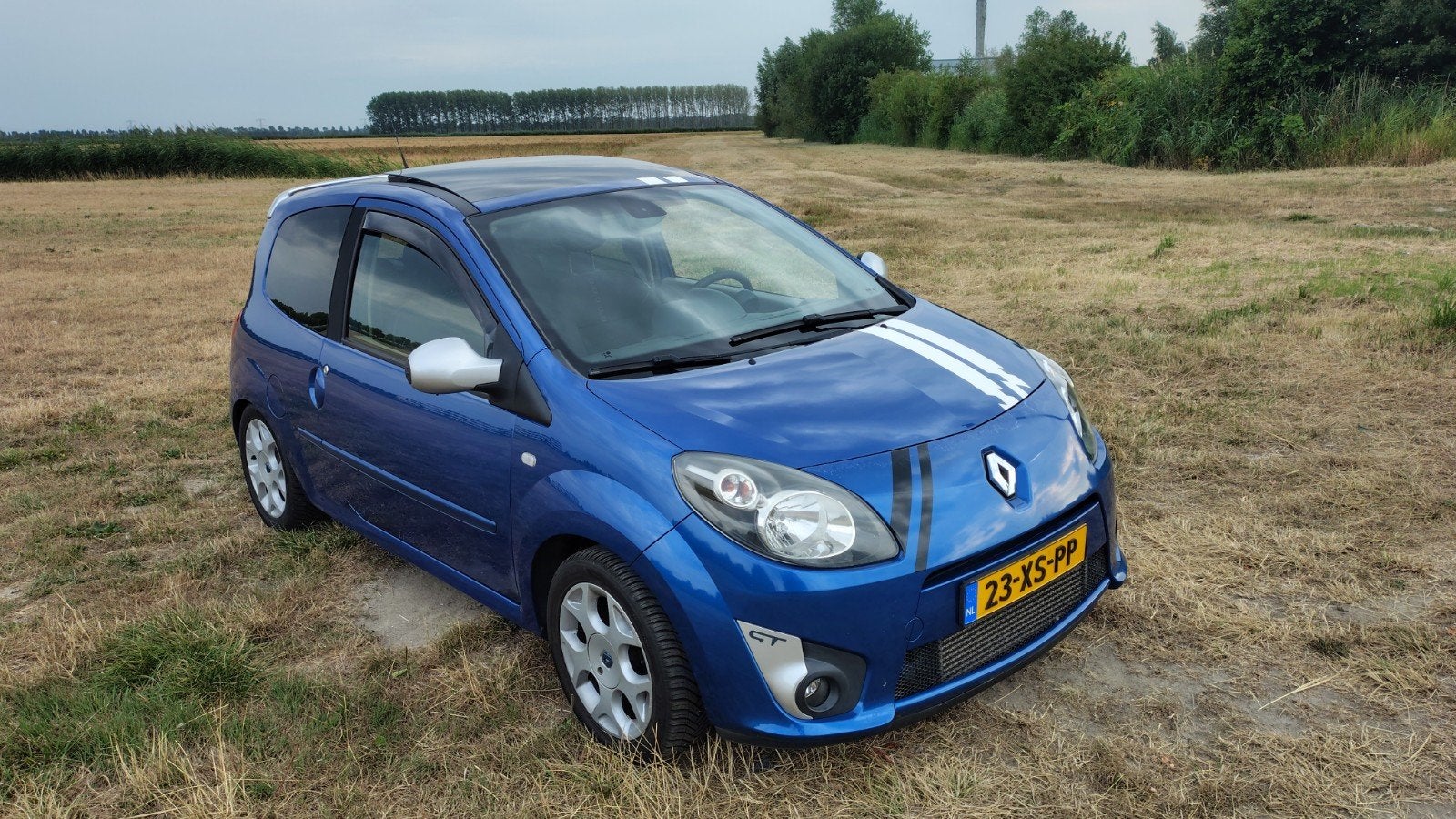 Snelle Twingo Turbo 135pk met leuke upgrades NW APK Sept 27, Voorwielaandrijving, 40 €/maand, Zwart, 4 cilinders
