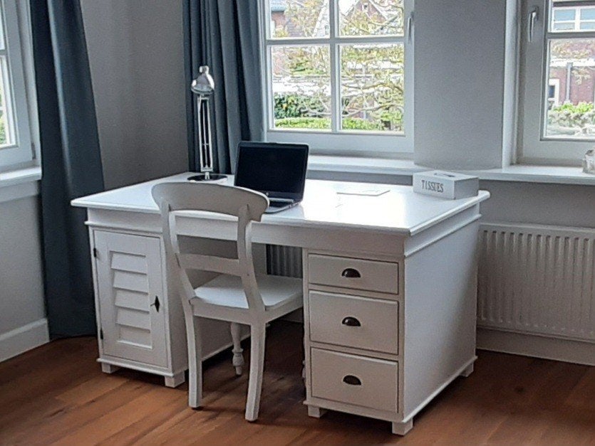 Bureau wit hout merk Bateau, Ophalen, Hout, 81 cm, Zo goed als nieuw
