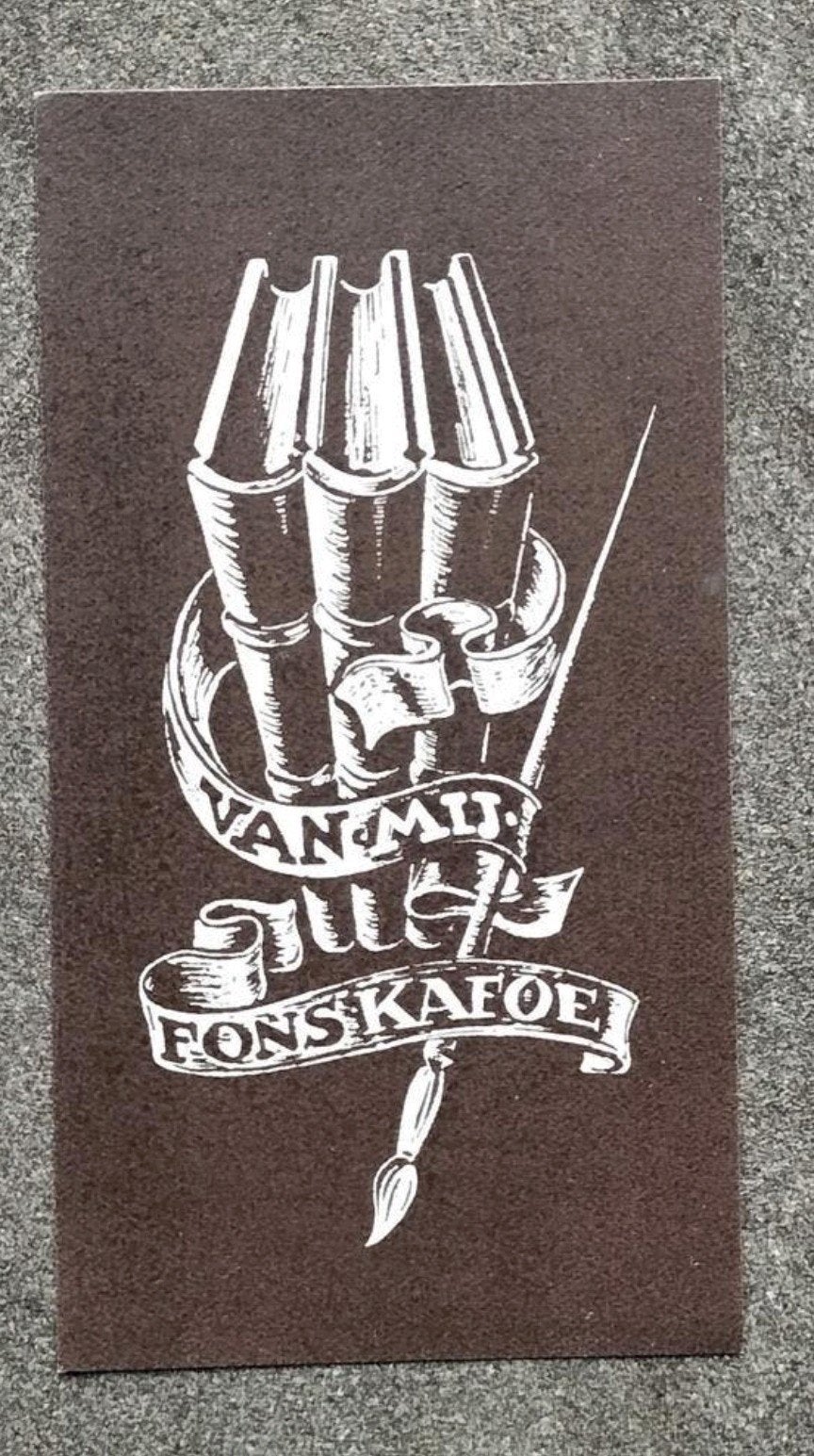Exlibris Fons Kafoe (Ipse fecit) (penseel, rij boeken), 6 cm, 1900 - 1949, Ex libris, Ophalen of Verzenden