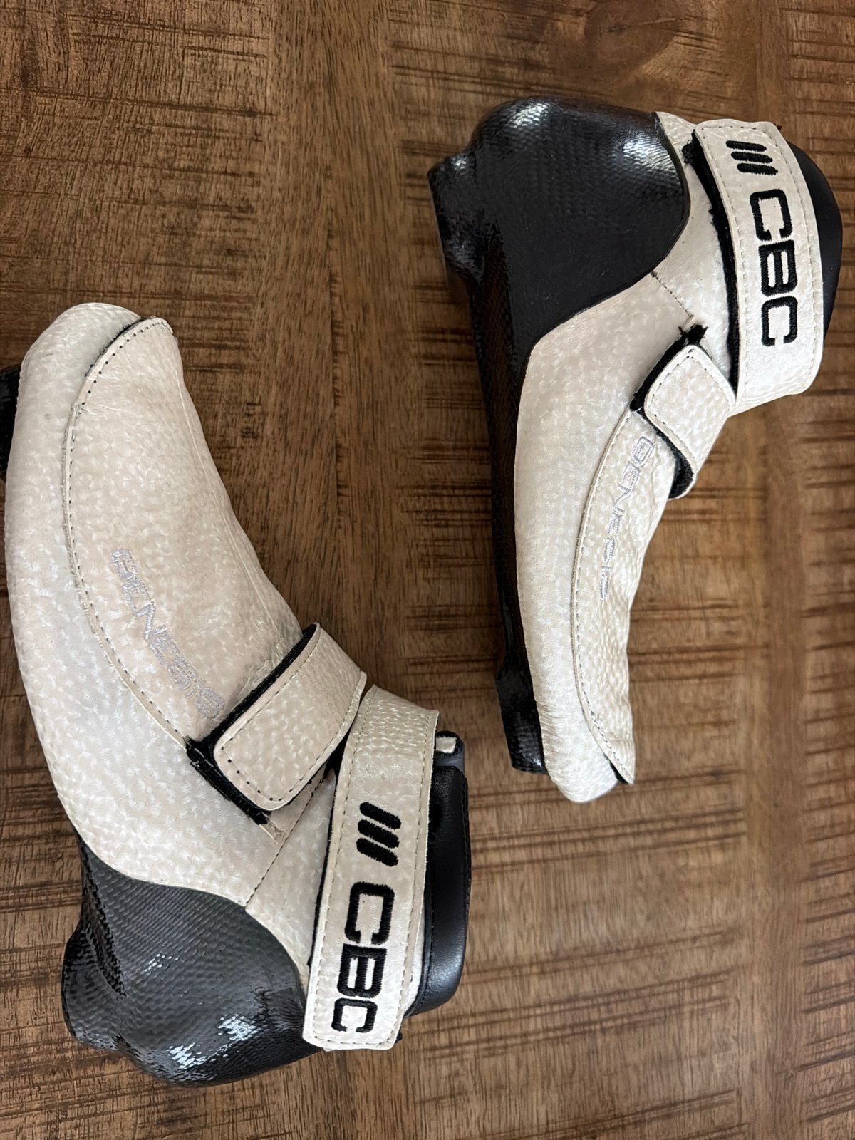 Nieuwe CBC Genesis shorttrack schoenen wit - Maat 35, Ophalen of Verzenden, Nieuw, Overige typen, Overige merken