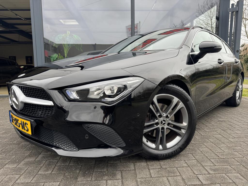 Mercedes-Benz CLA-Klasse Shooting Brake 180 Business Solutio, 136 pk, Gebruikt, 4 cilinders, Leder en Stof