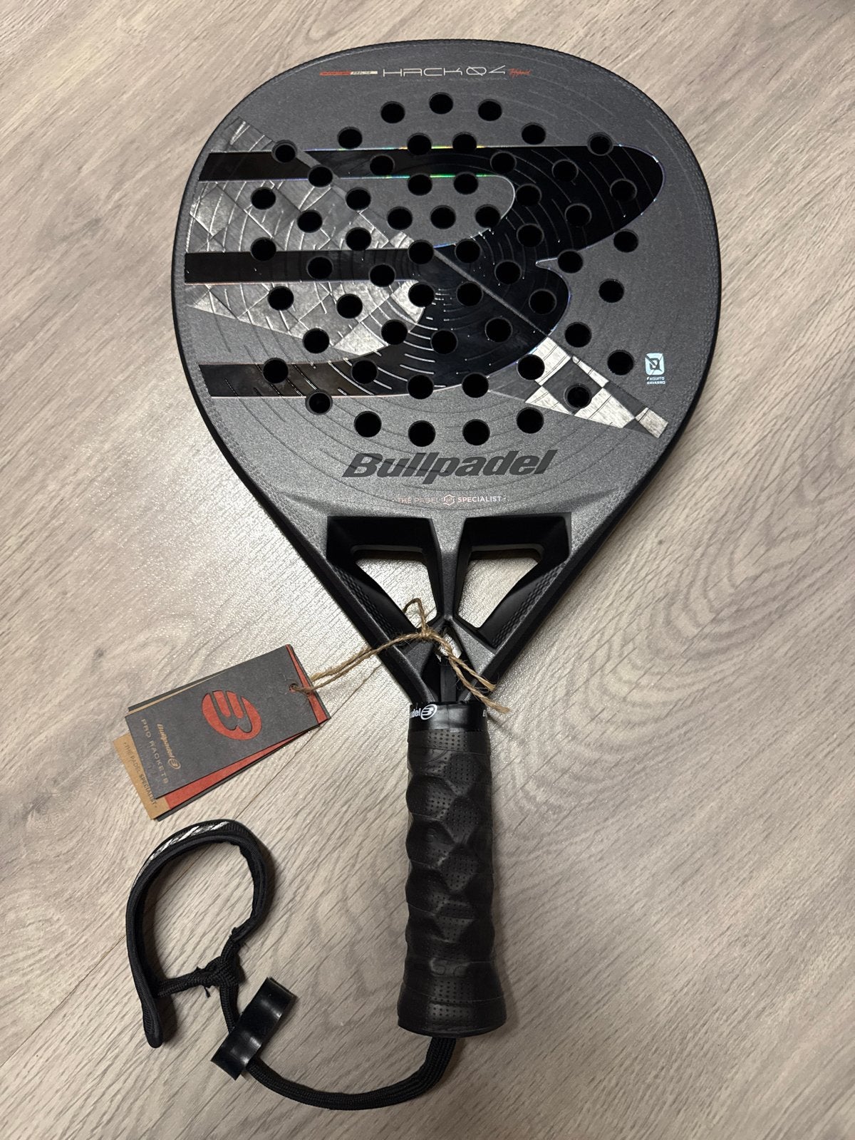 BULLPADEL HACK 04 HYBRID 2026 - NIEUW!!, Ophalen of Verzenden, Nieuw, Padelracket