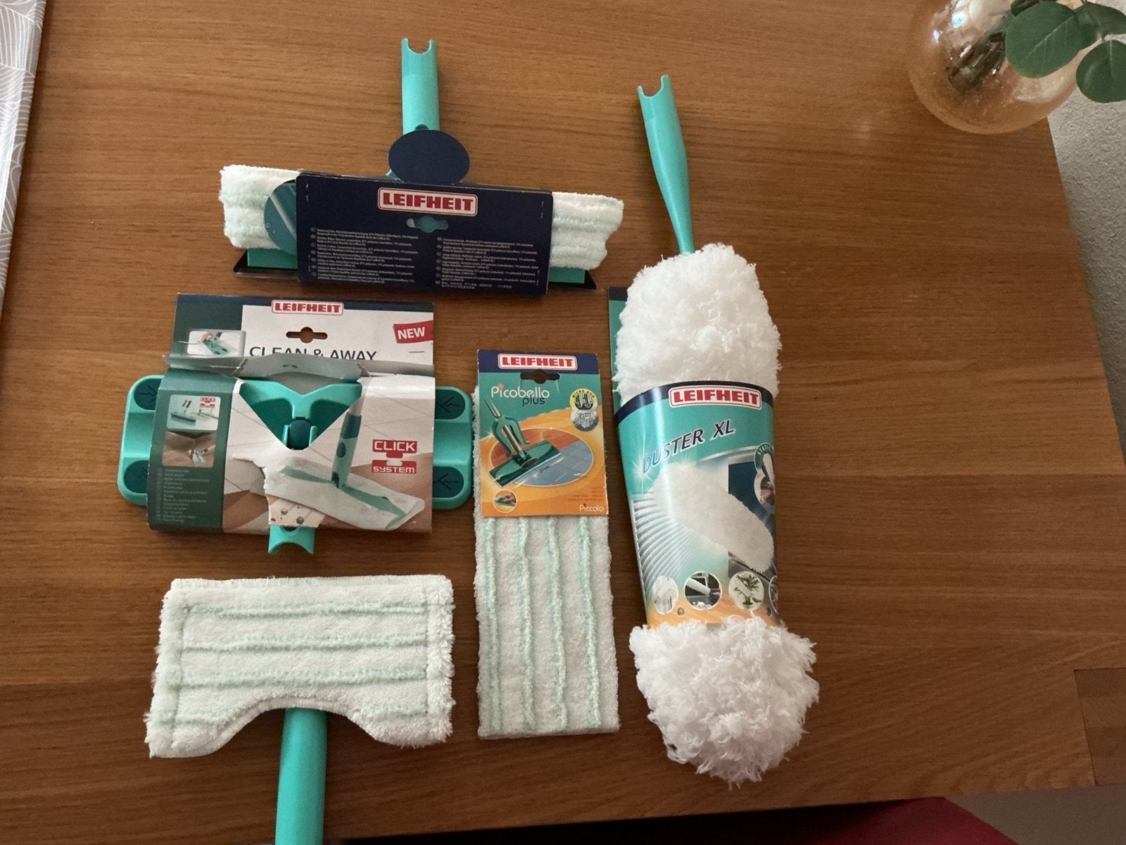 Leifheit schoonmaakmiddelen. ( nieuw), Ophalen of Verzenden, Raamwisser of Trekker