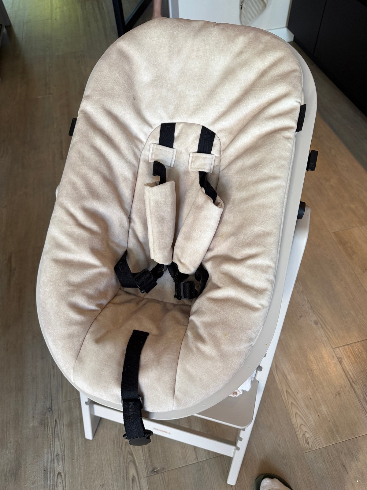 Kidsmill Newborn Set: Frame + Kussen, Ophalen of Verzenden, Zo goed als nieuw, Meegroeistoel, Gordel(s)