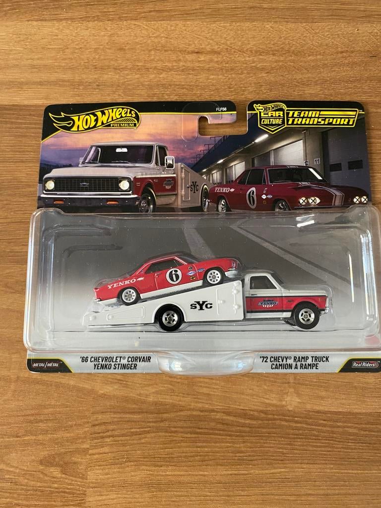 Hot wheels Chevrolet Corvair team transport, Hobby en Vrije tijd, Modelauto's | Overige schalen, Mattel, Mattel, Nieuw, Ophalen of Verzenden