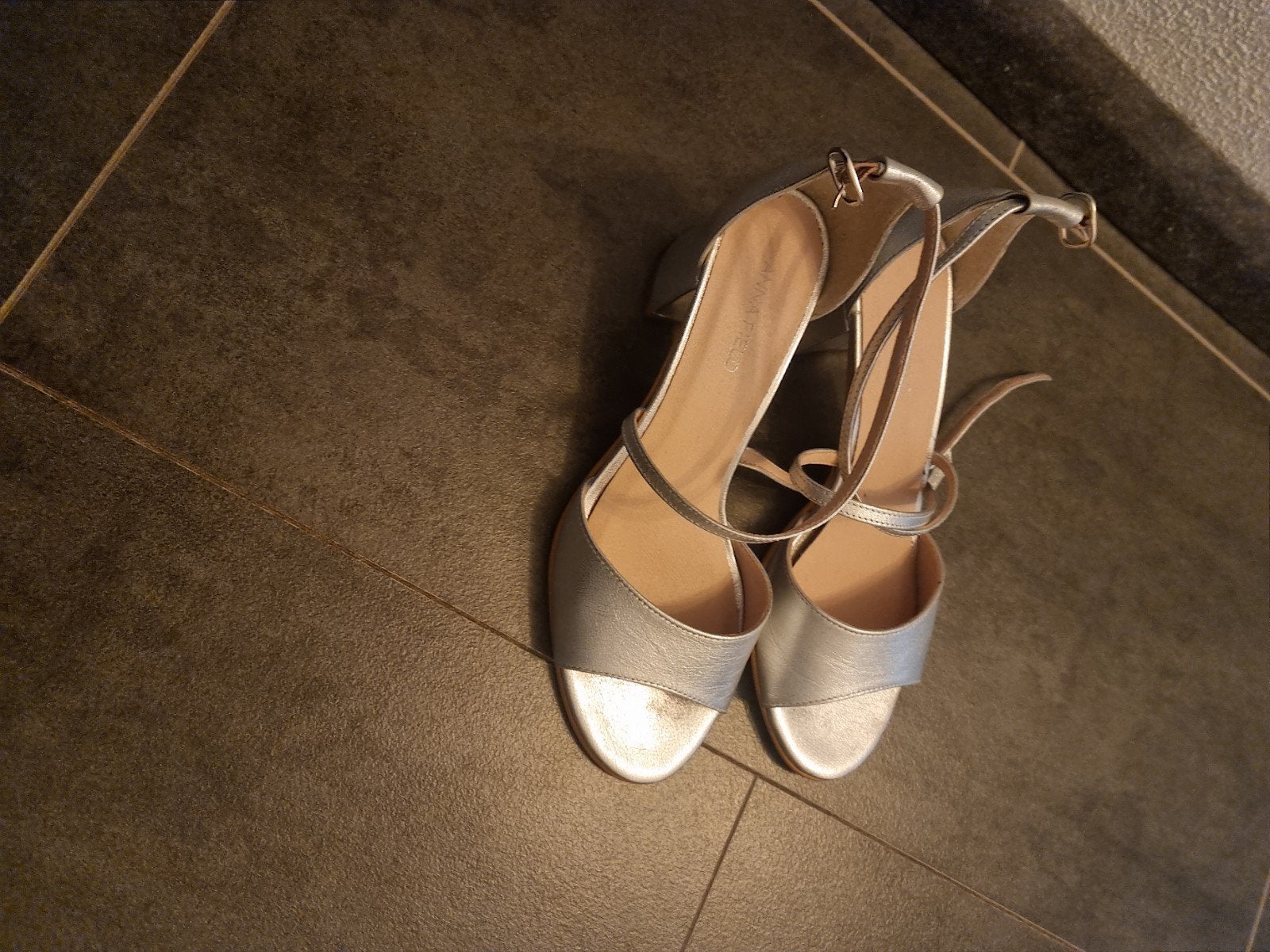 Schoenen, Ophalen, Schoentjes