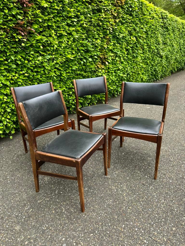4 eetkamerstoelen vintage skai jaren 60 zwart SETPRIJS, Huis en Inrichting, Stoelen, Ophalen, Gebruikt, Overige kleuren, Vier