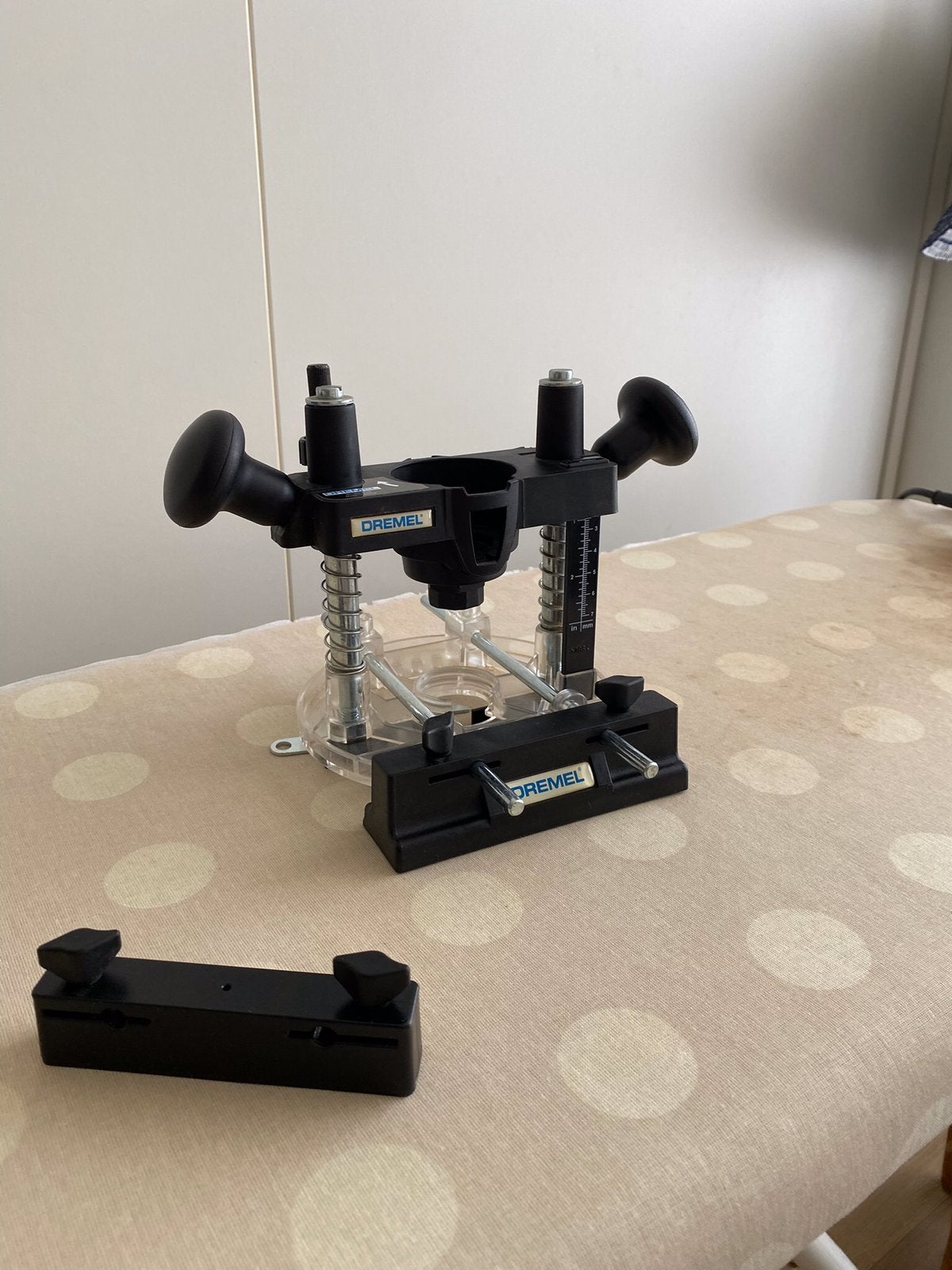 Dremel bovenfreeshulpstuk 335, Ophalen, Zo goed als nieuw, Groter dan 1:32