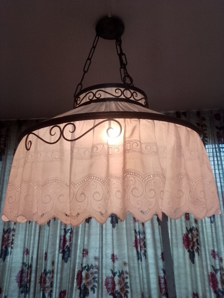 Hanglamp vintage, bronskleur met stoffen kap met kantwerk, Ophalen, Gebruikt, Vintage, E27 (groot)