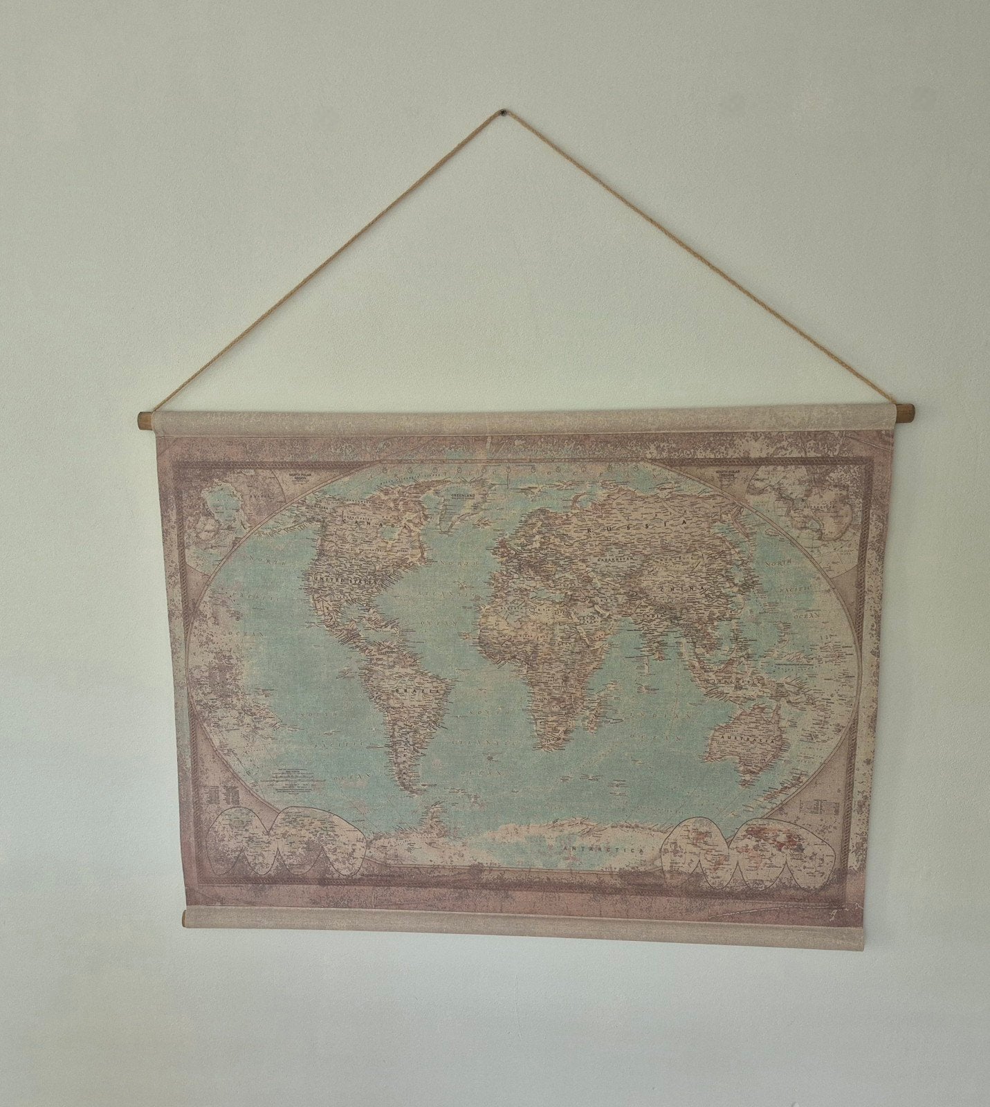 wandkleed wereldkaart, Ophalen