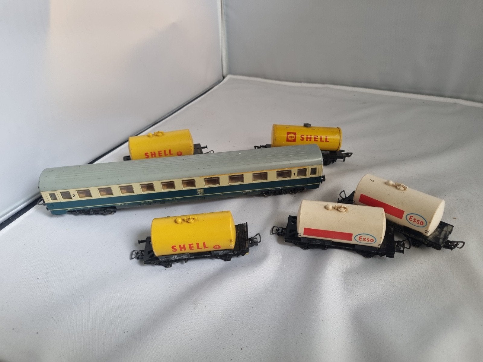 Vintage Esso Shell Goederen Olie Treintjes Made in Italy, Ophalen of Verzenden, Gebruikt, Wagon, Lima