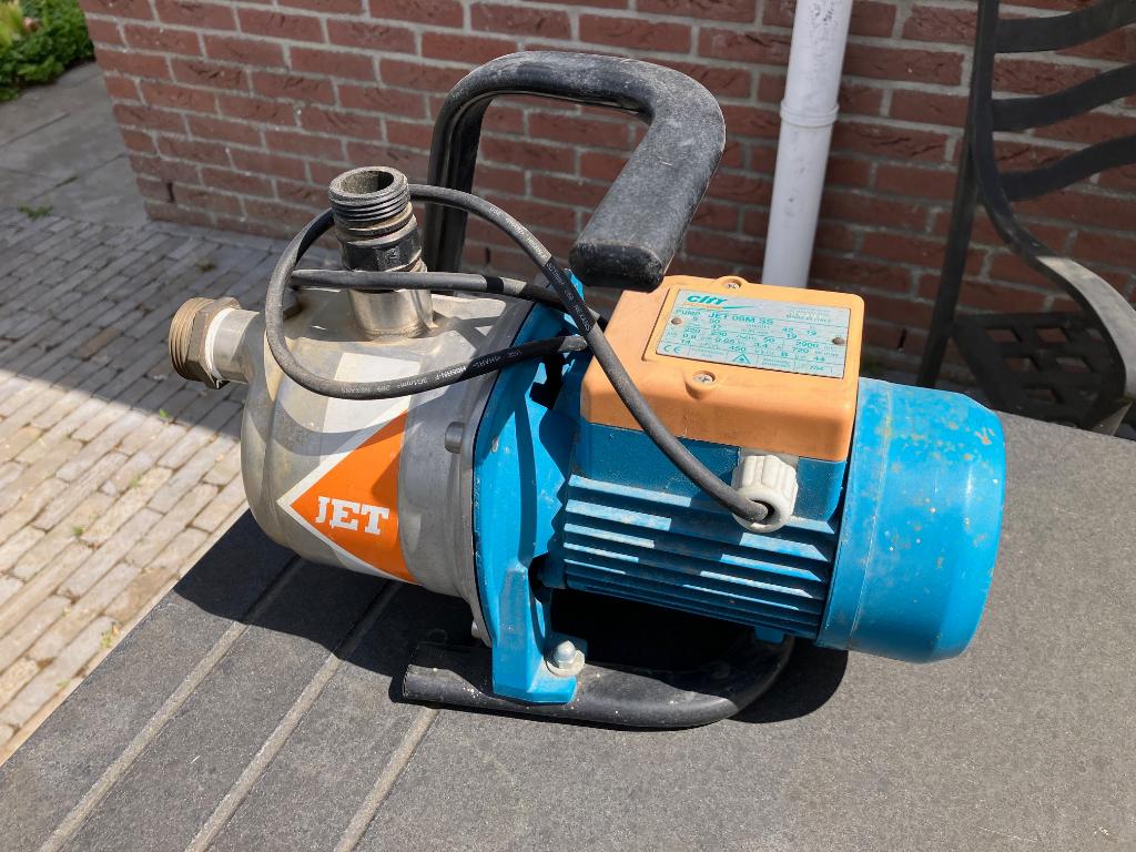 Tuinwaterpomp met aanzuigslang en appendages, Ophalen, Gebruikt, Elektrisch, Beregeningspomp