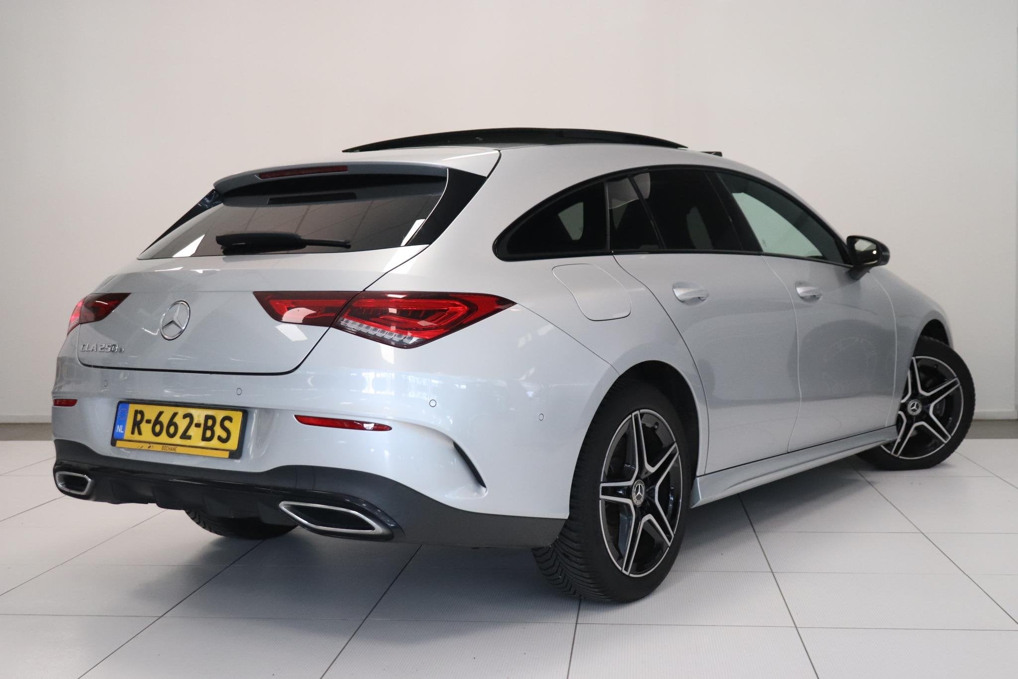 Mercedes-Benz CLA-klasse Shooting Brake 250 e AMG Limited |, Auto's, CLA, Gebruikt, 4 cilinders, 1650 kg