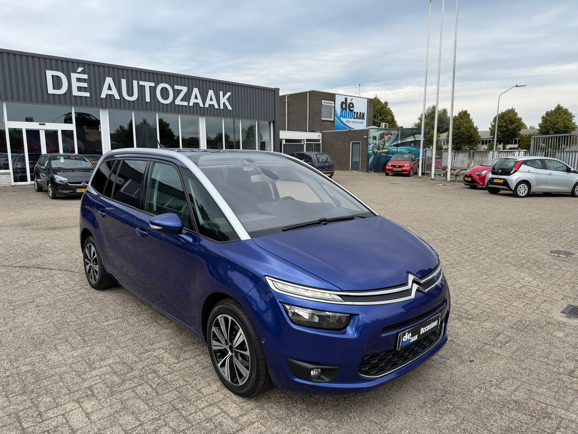 Citroen Grand C4 SpaceTourer NAP NL Auto|7P|Massage|KeyLess|, Voorwielaandrijving, Gebruikt, Euro 6, 1199 cc