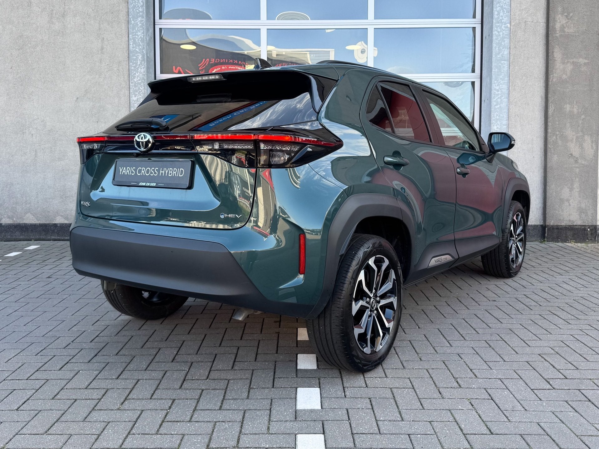 Toyota Yaris Cross 1.5 Hybrid 115 Dynamic|Camera|Apple CarPl, Stof, Gebruikt, Zwart, 116 pk