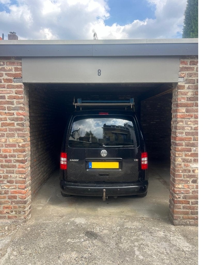 GARAGE / OVERDEKTE STALLING TE HUUR – MAASTRICHT CENTRAAL, Limburg
