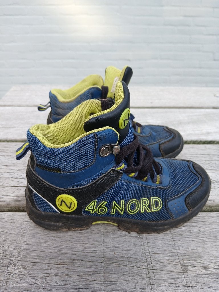 Bergschoenen maat 30, Ophalen, Gebruikt, Schoenen
