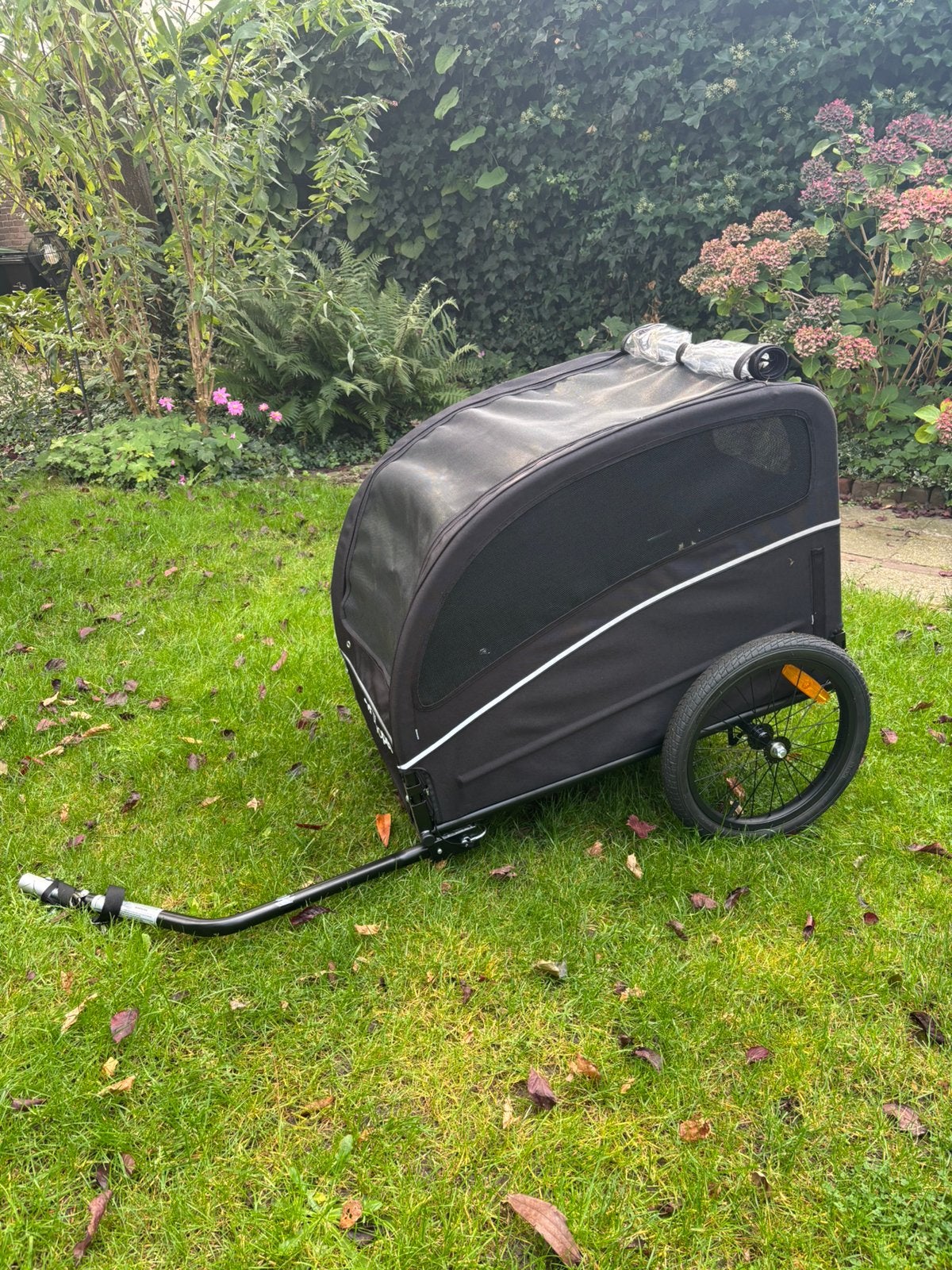 Fietskar hond, Ophalen, Zo goed als nieuw, Hondenkar